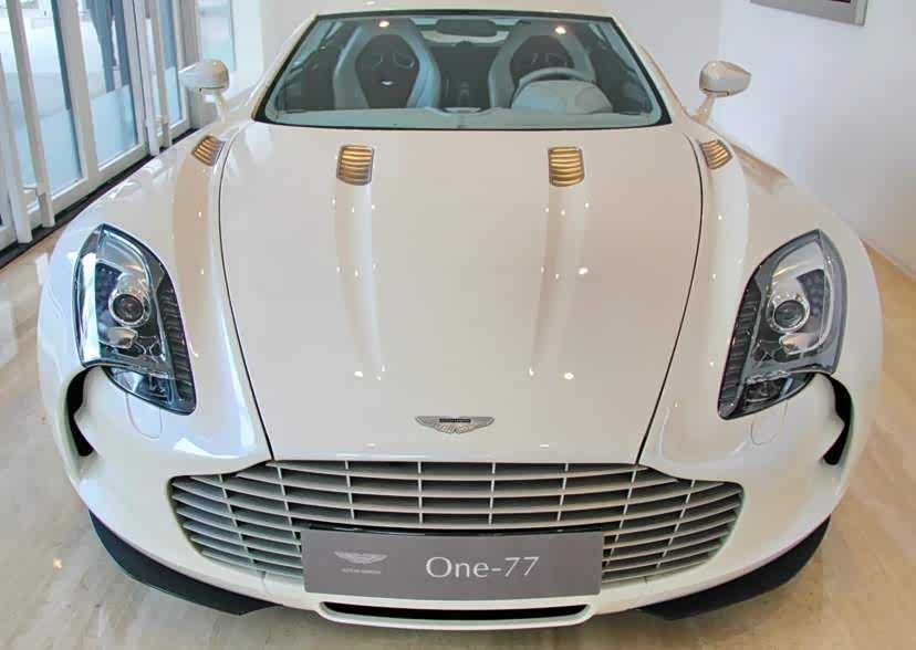 流体美学英伦超跑阿斯顿马丁