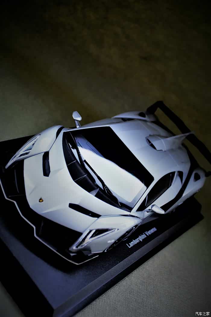 【图】兰博基尼veneno车模摄影"外传"(细节)_模型论坛_汽车之家论坛