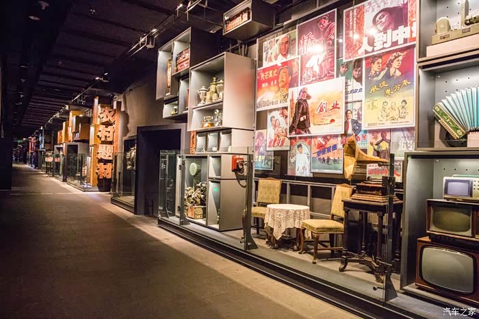 帅气荣威rx5怀旧游长影博物馆