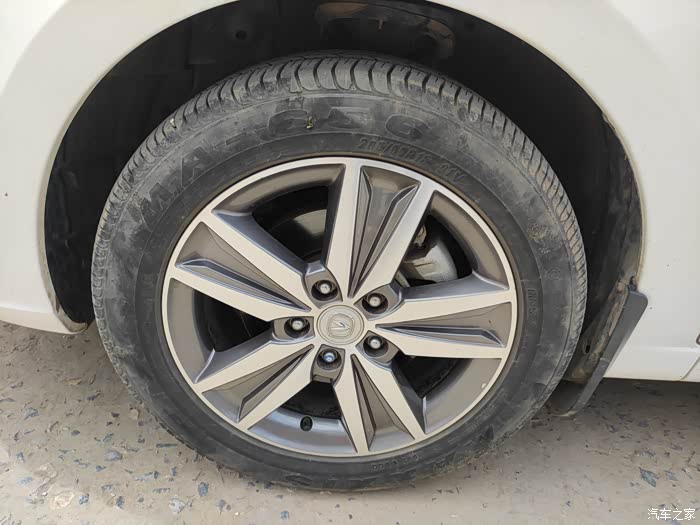 长安逸动,一款舒适的家用轿车