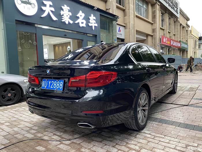 点击:>1|回复:>0宝马5系论坛>18款528li上是特别版车况精品过检测