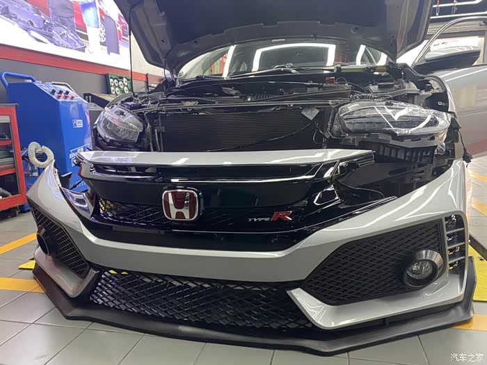 16款圣辉银思域改装tr包围