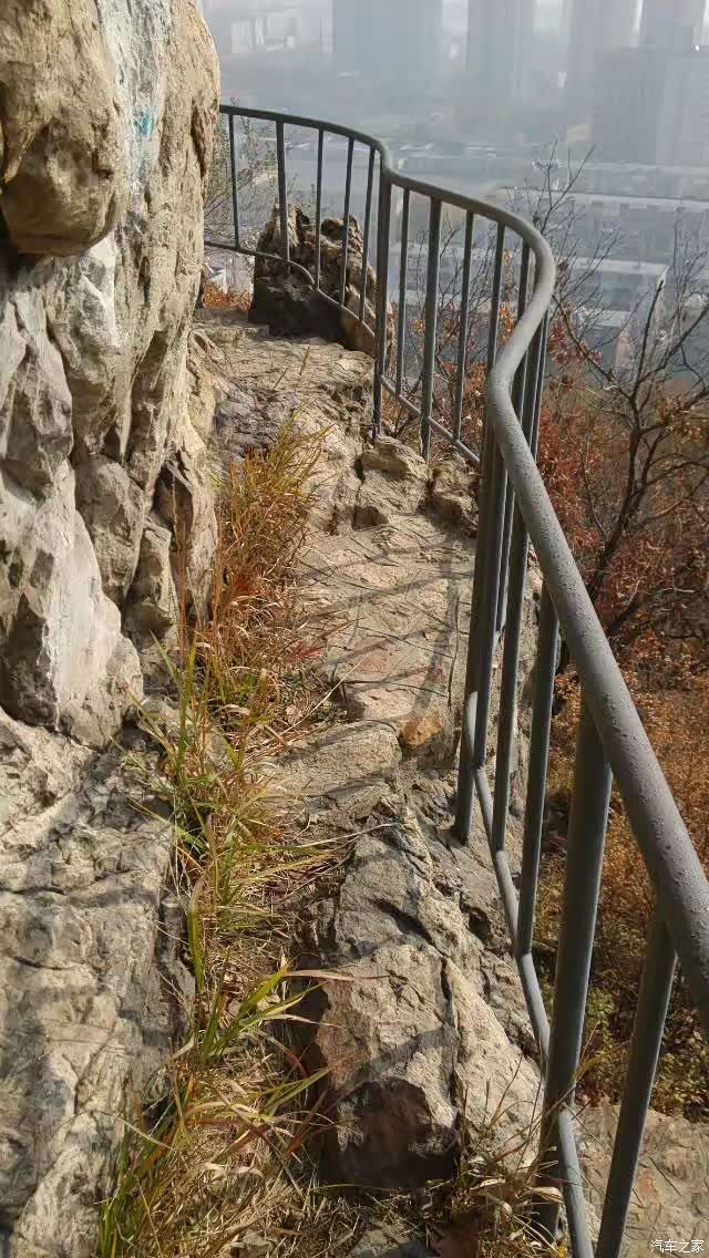 丹东帽盔山公园