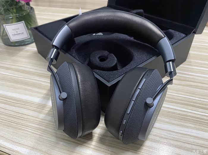 宝华韦健耳机s90三座版交车礼开箱记