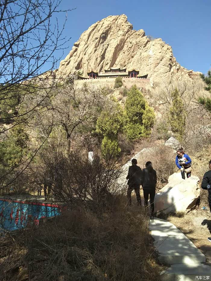 四月十五日同学聚会大同市采凉山一日游