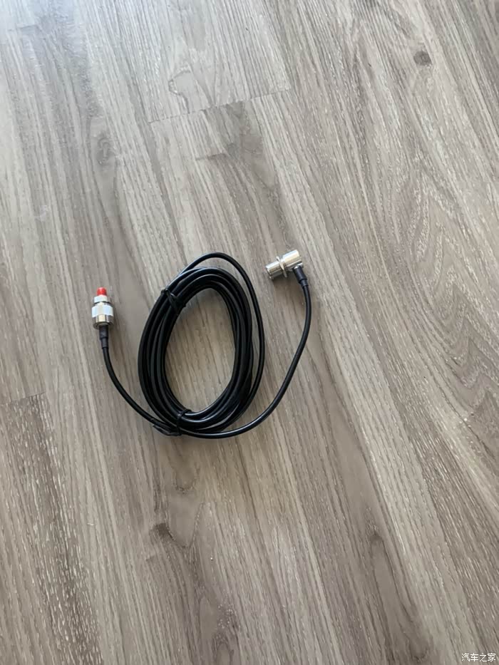 汽车之家iphone版 坦克300加装车台馈线 又是美好的一天,人逢喜事精神