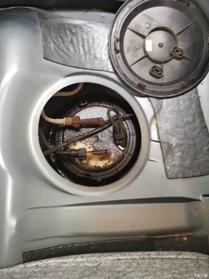 汽油泵漏油换一个多少钱