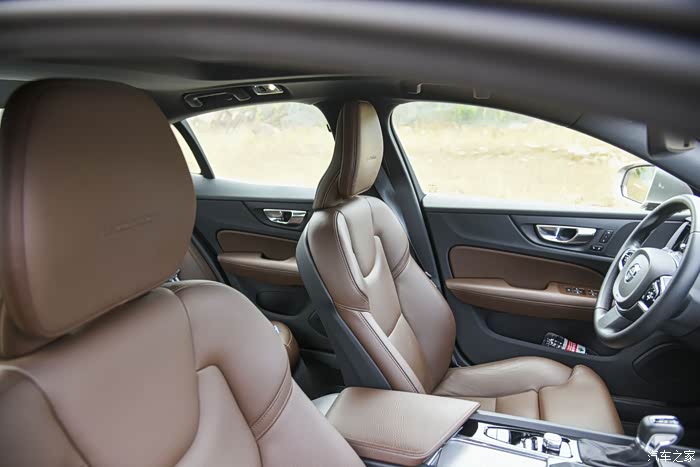 不吹不黑聊聊s60的内饰