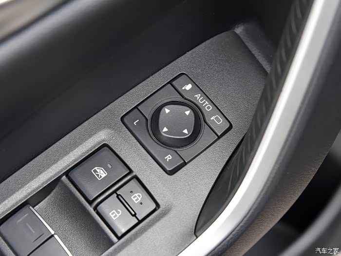 威兰达电动后视镜折叠