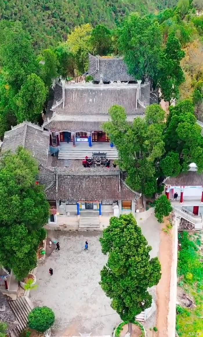 甘肃陇南康县东岳山