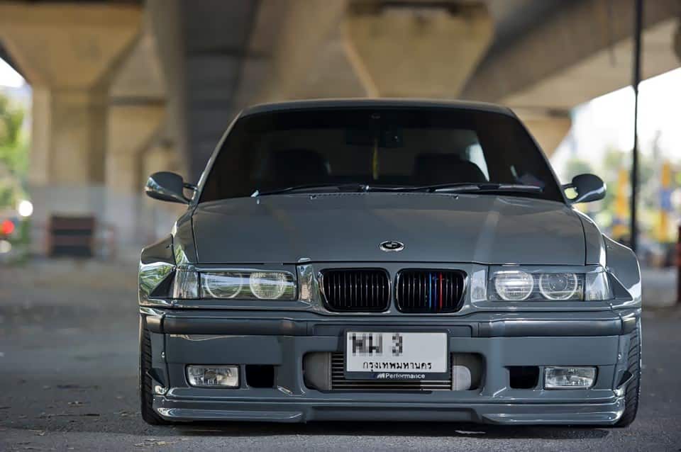 水泥灰的宽体宝马3系 e36