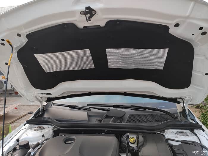 【图】gla 大家引擎盖装隔热棉了吗?_奔驰gla论坛_汽车之家论坛