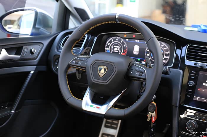 高尔夫7加装兰博基尼方向盘上图品鉴