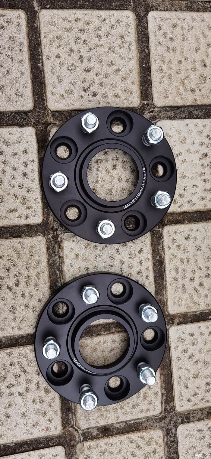 奕歌法兰盘轮毂加厚1厘米作业