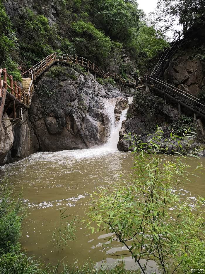 清凉一夏双龙湾漂流