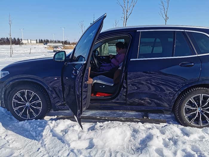 宝马x5雪地测试