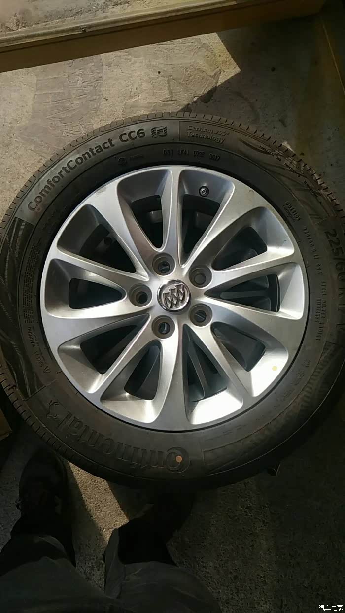 【图】出舒适版轮胎_别克gl8论坛_汽车之家论坛