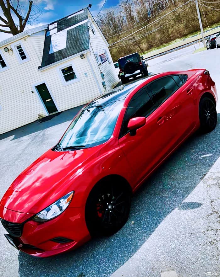 红色阿特兹贴黑顶好看吗?