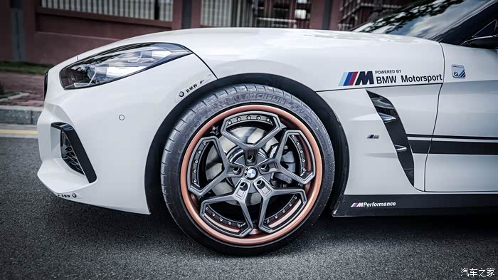 宝马z4拉花轮毂小改装