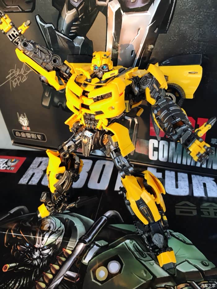l汽车人里勇敢的侦察兵lt01大黄蜂鉴赏
