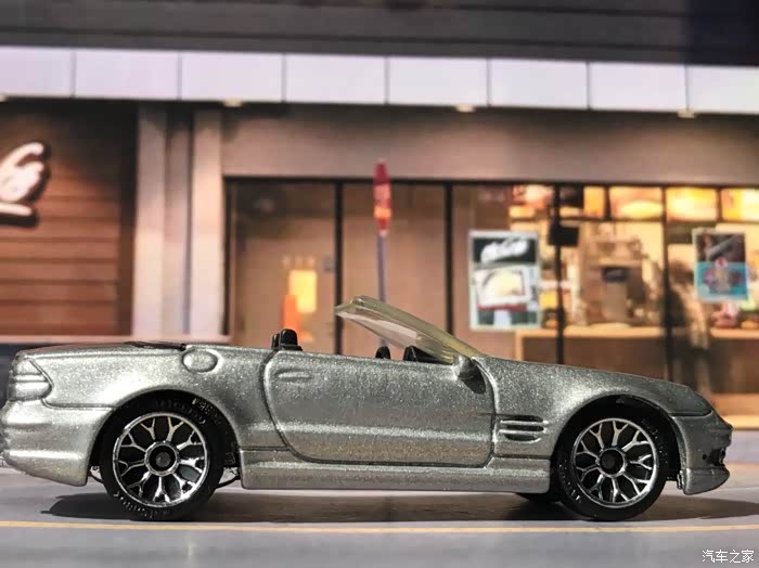 奔驰sl55amg火柴盒