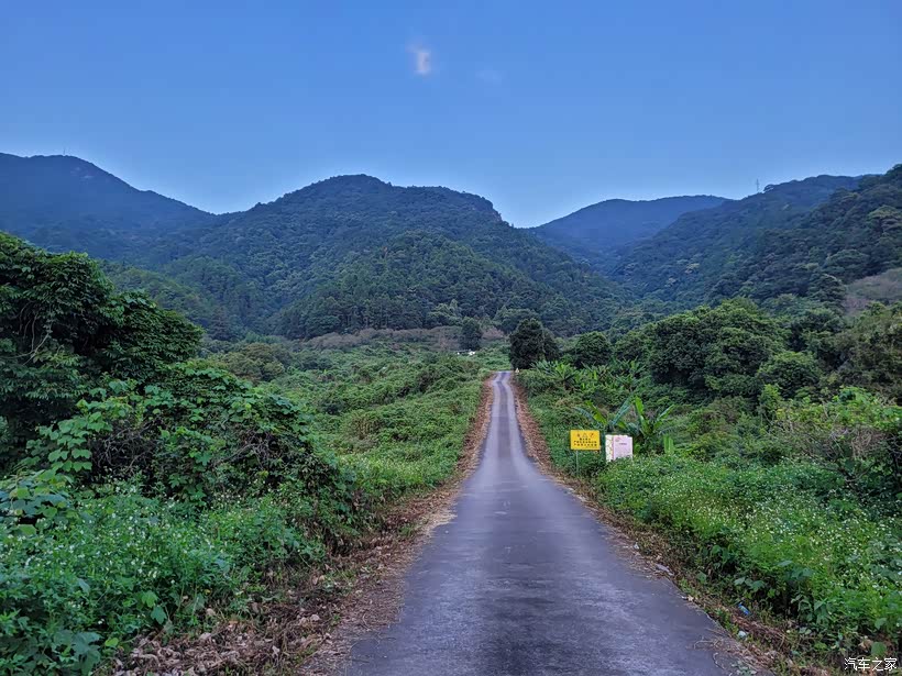 带我穿越无名的乡间小路; 途安l带我来到雁南飞 石