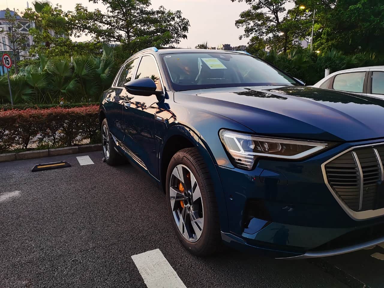 【图】一台星际蓝颜色的奥迪_哈飞小霸王论坛_汽车之家论坛