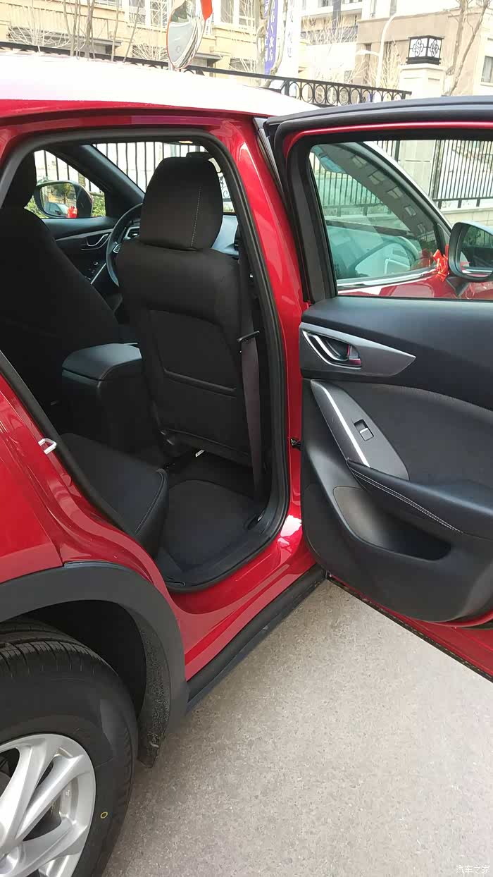 5189 | 回复: 10 马自达cx-4论坛 马自达cx4提车作业下面再来看看空间