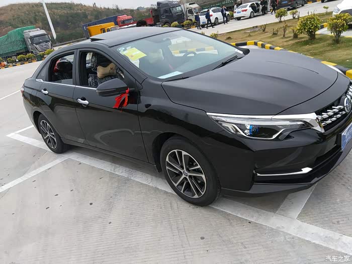 【图】谁有黑色照片发过来看看谢谢_启辰d60论坛_汽车之家论坛