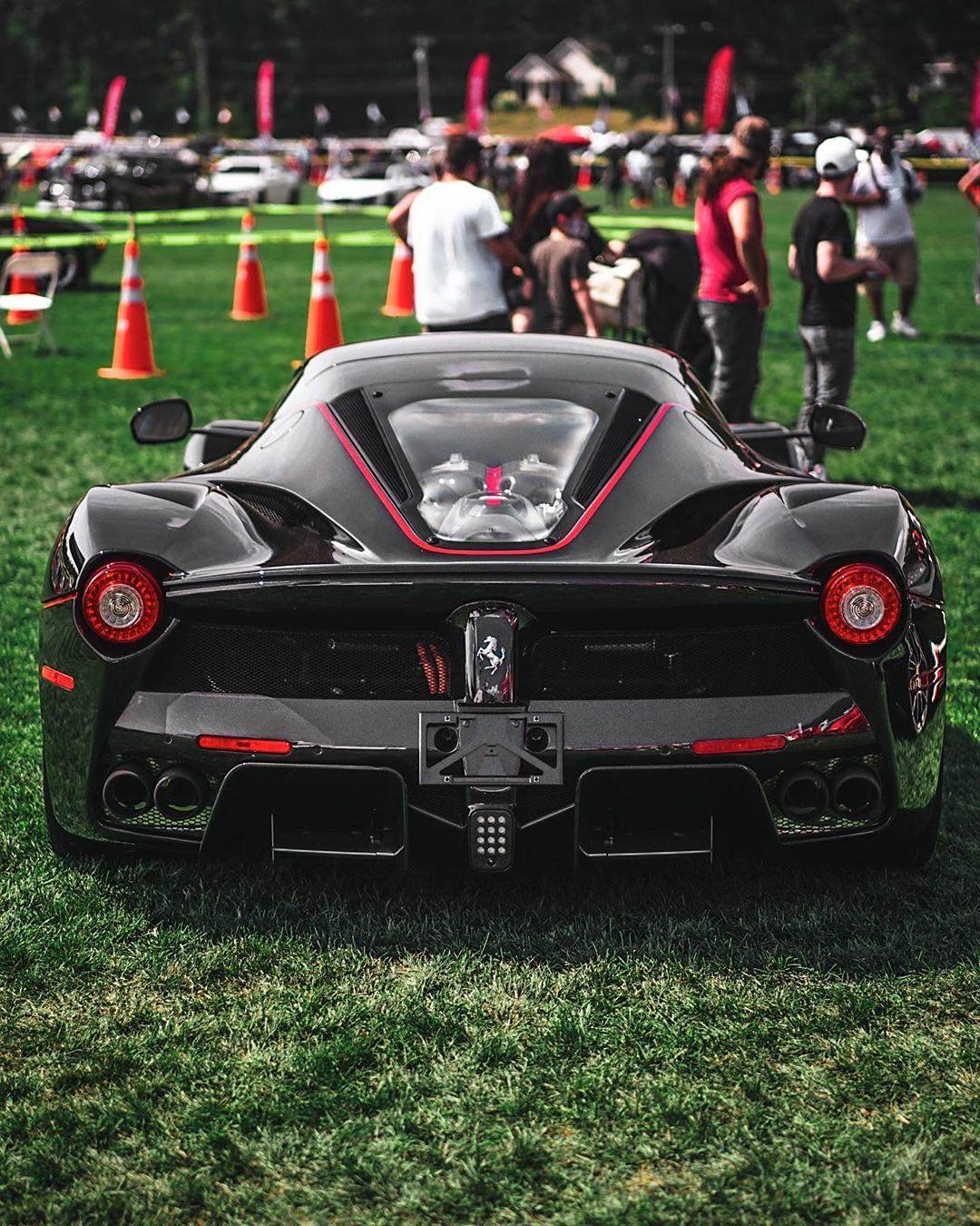 一枚黑色辣馬laferrari,喜歡嗎_法拉利論壇_手機汽車之家