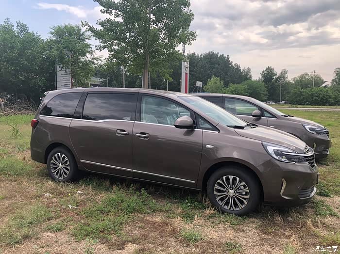 【图】求大量牛津棕实车颜色!_别克gl8论坛_汽车之家论坛