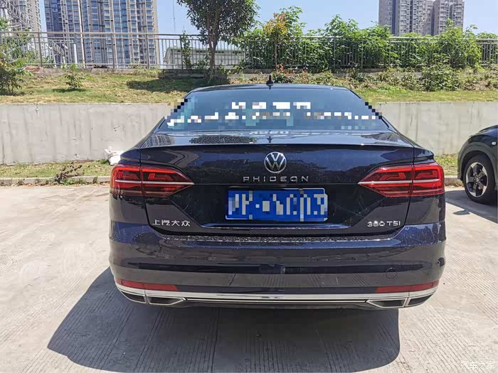 试驾看车低调周到的商务用车细节再注意点就更好了