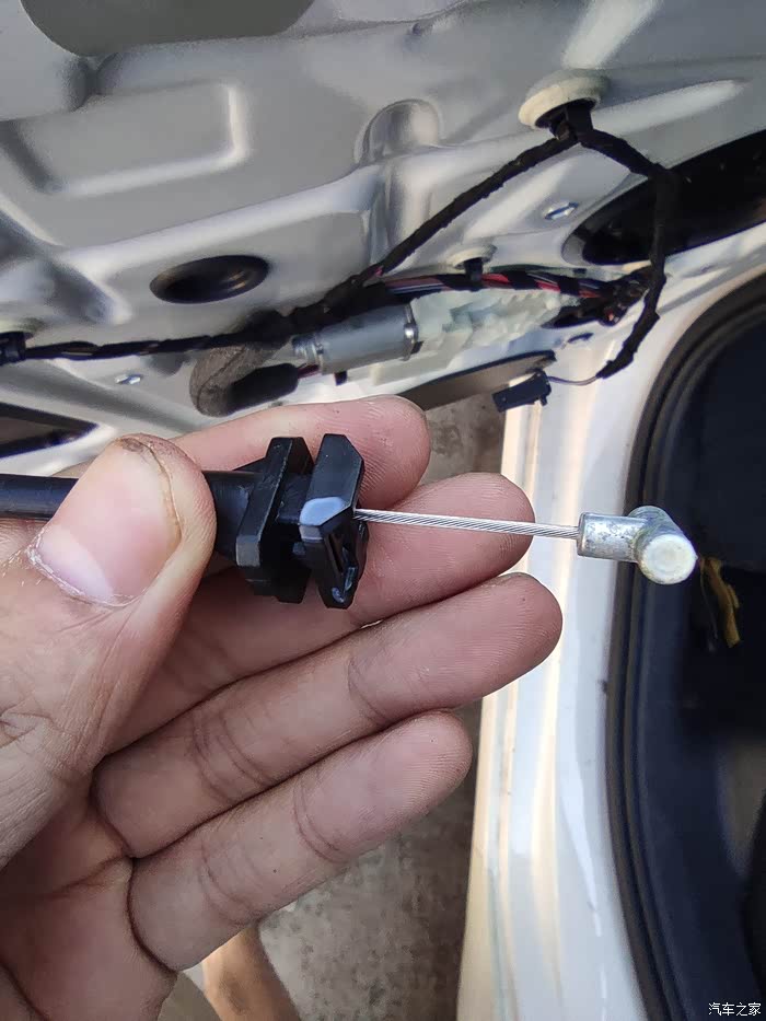车门开关拉手拉线,怎么拆?