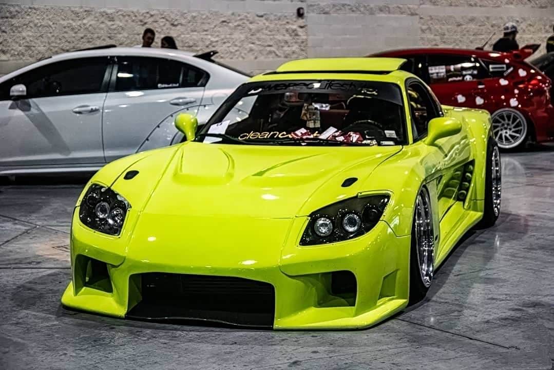 马自达rx7,改装成最有魅力的模样.