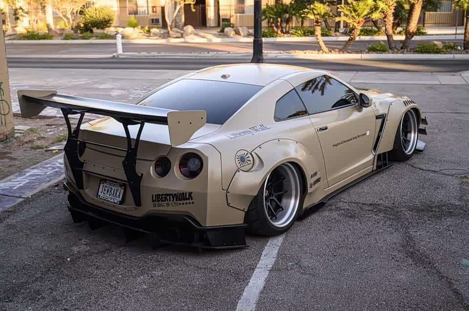 lbwk日产gtr改装,这也太帅了