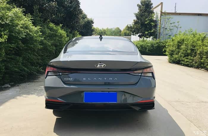 来吧展示第七代伊兰特