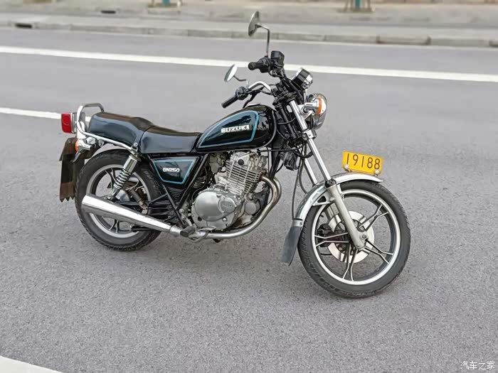 【图】经典情怀车之-铃木gsx250征服者(济南轻骑铃木)_摩托车论坛
