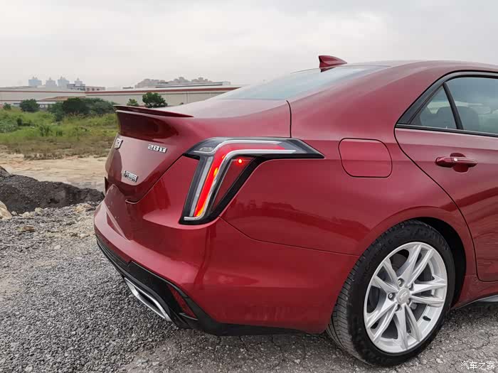 广州凯迪拉克ct4首提红色提车贴——内附高清图~(求精华)求组织