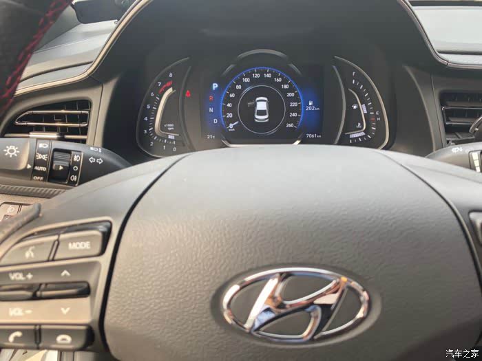 六代伊兰特仪表盘(1.4t车型)