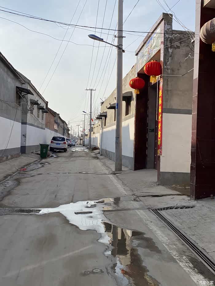 6年小纳 春节回家欢天喜地过大年,看村里的老少爷们都开什么车