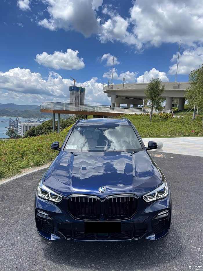 x5丹泉石蓝尊享m-配象牙白/暗夜蓝座椅_宝马x5(进口)论坛_汽车之家