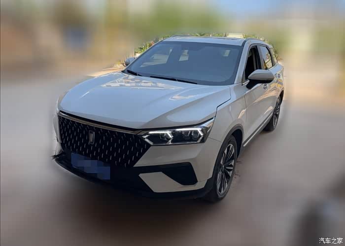 年11月的t77自动豪华,都是一万多公里 车况好,需要的来看,有两台白色