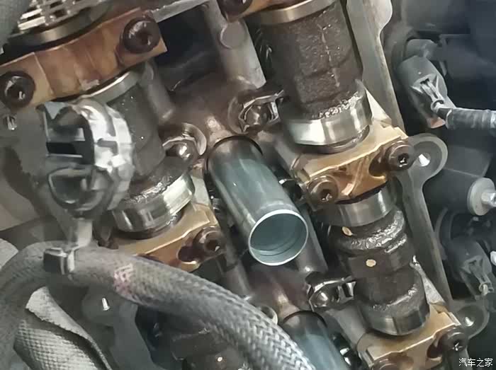 14款36精导换气门摇臂