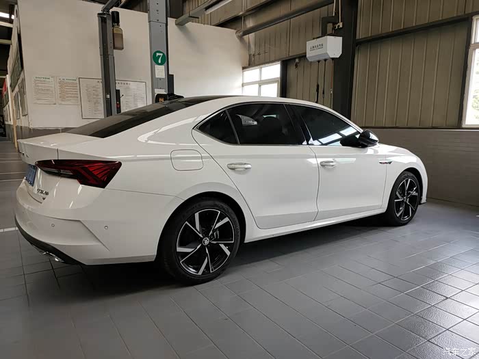 白色明锐pro旗舰版你想看吗