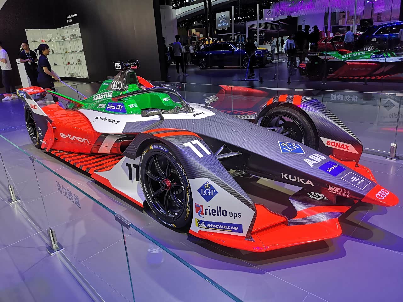 奥迪f1赛车够骚够拉风