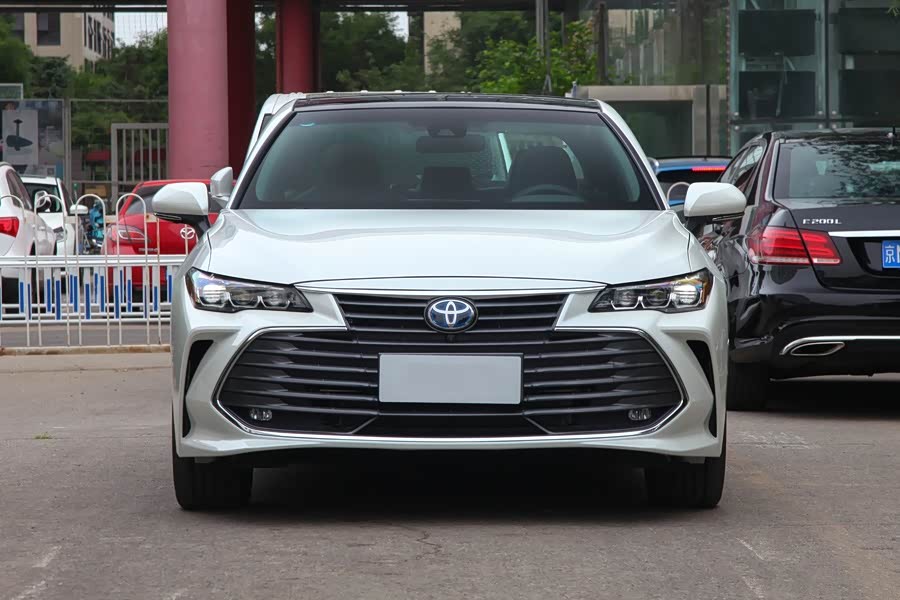 亚洲龙有4975*1850*1450mm的长宽高