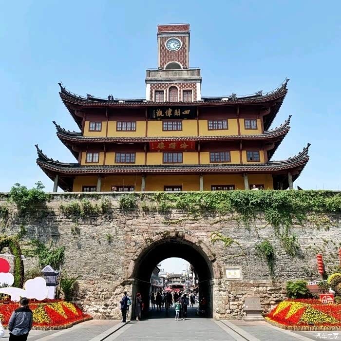 自驾荣威i6,打卡宁波海曙鼓楼