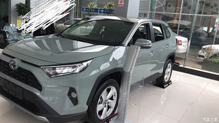 丰田荣放铂青铜色好看吗