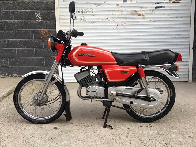 机车玩家端午节礼物 购1985年本田h100s主持人阿东2万71机车玩家年轻