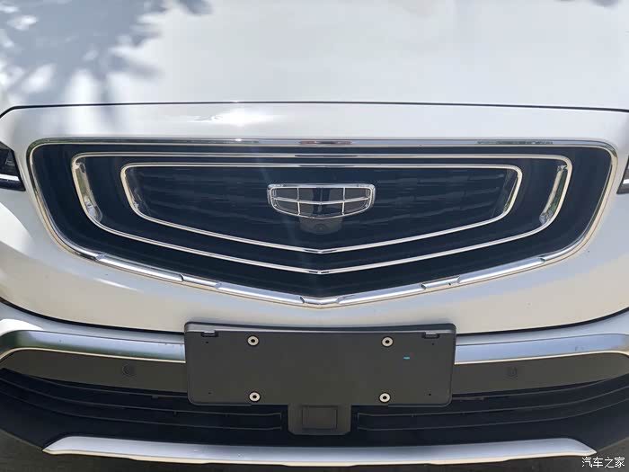 特写来了之前进气格栅